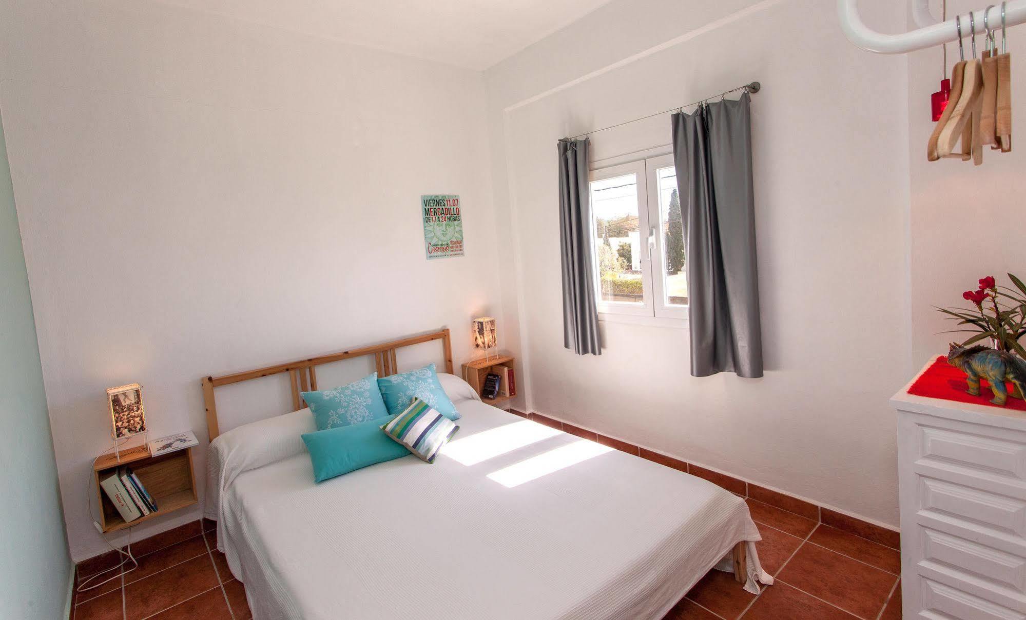 Cosmos Grand Hostal Sant Francesc de s'Estany Экстерьер фото