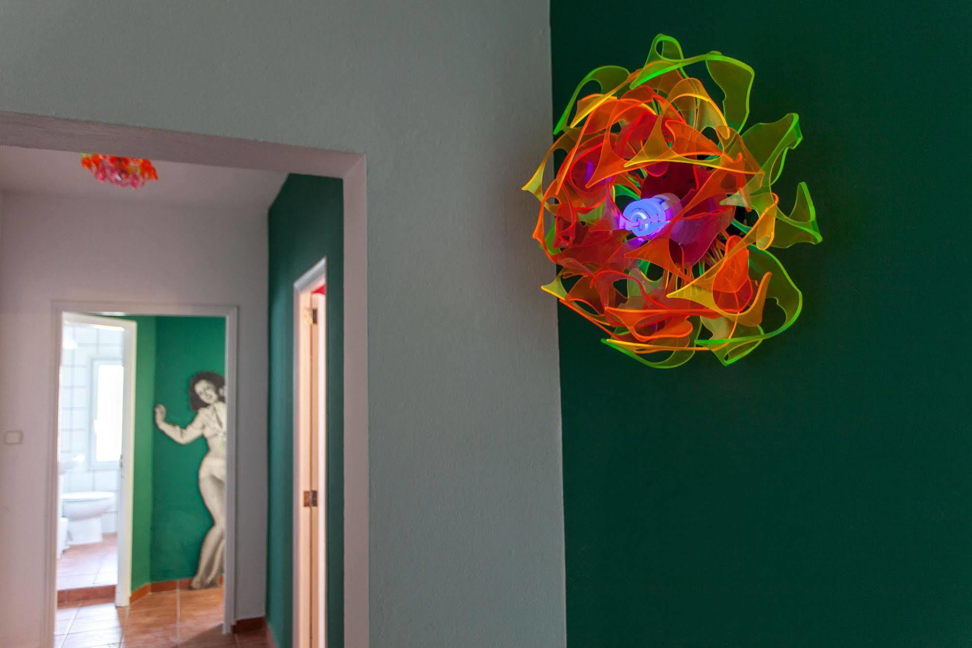 Cosmos Grand Hostal Sant Francesc de s'Estany Экстерьер фото